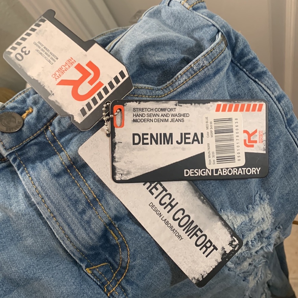 REFINERY REPUBLIC Distressed Denim Stretch Comfort Jeans NWT - Picture 8 of 9